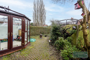 Photo 15- click for photo gallery